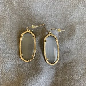 Kendra Scott Elle drop grey and gold earrings